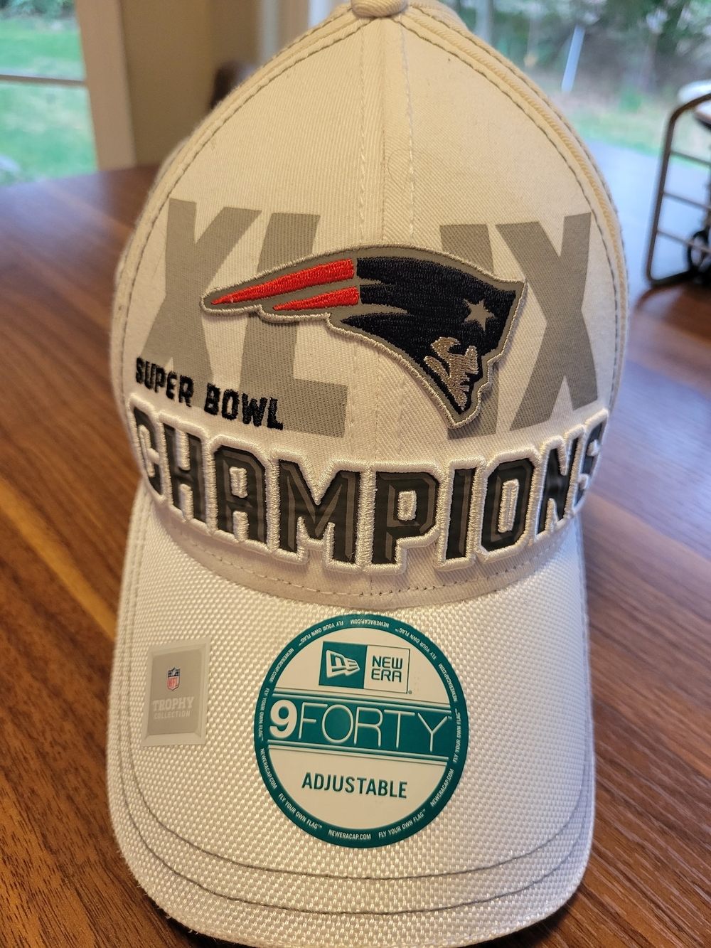 New Era White Patriots Super Bowl Champions 9FORTY Cap